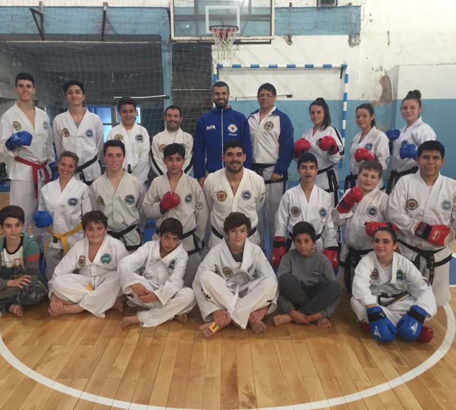 Examen de Taekwondo en Club Dorrego
