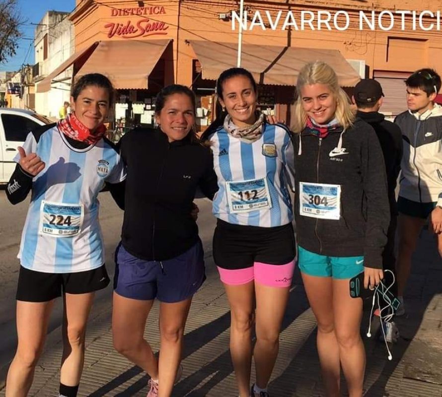 Atletas de Navarro participaron de la competencia denominada «Corriendo por mi Bandera»