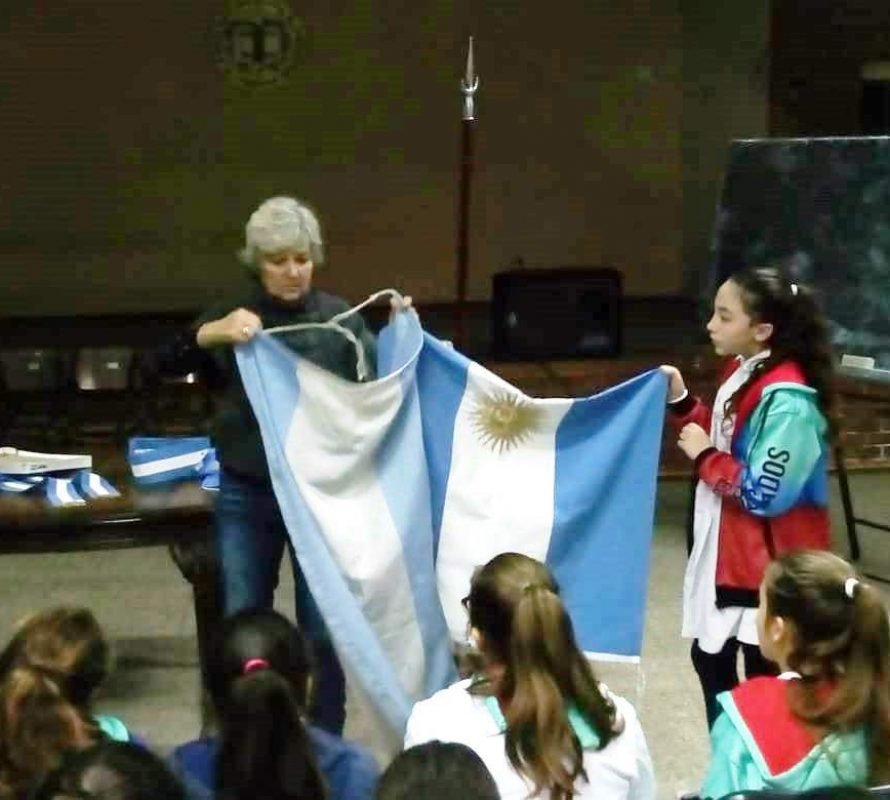 Charla instructiva sobre nuestra Bandera