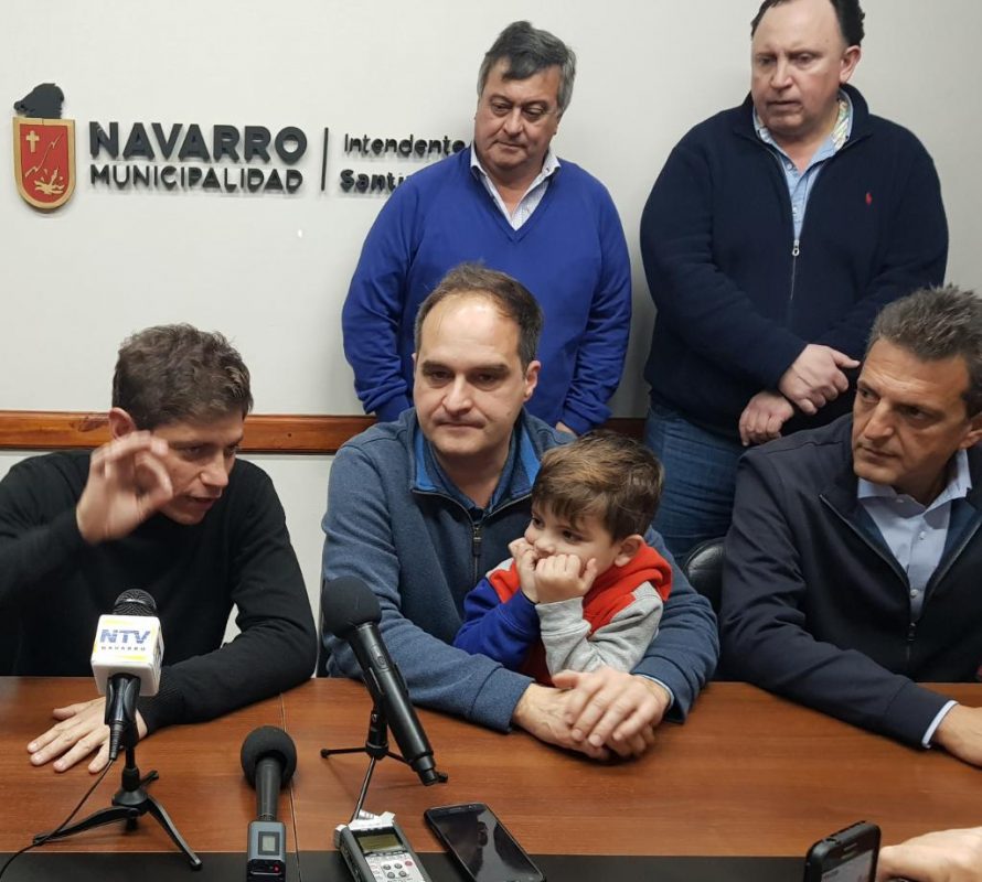 Kicillof y Massa llegaron a Navarro con un fuerte discurso contra el gobierno de Macri y Vidal