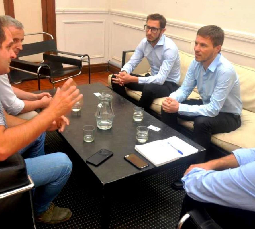 Municipales: El intendente fue recibido por el ministro de Producción bonaerense