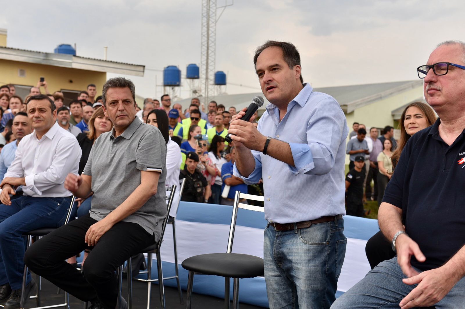 Santiago Maggiotti y Sergio Massa entregaron viviendas en Posadas