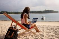 De la playa al trabajo sin escalas: 6 consejos para una transición exitosa