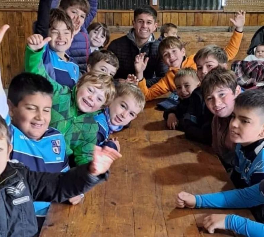 Jornada de Rugby y Diversión para los Infantiles del Club Dorrego